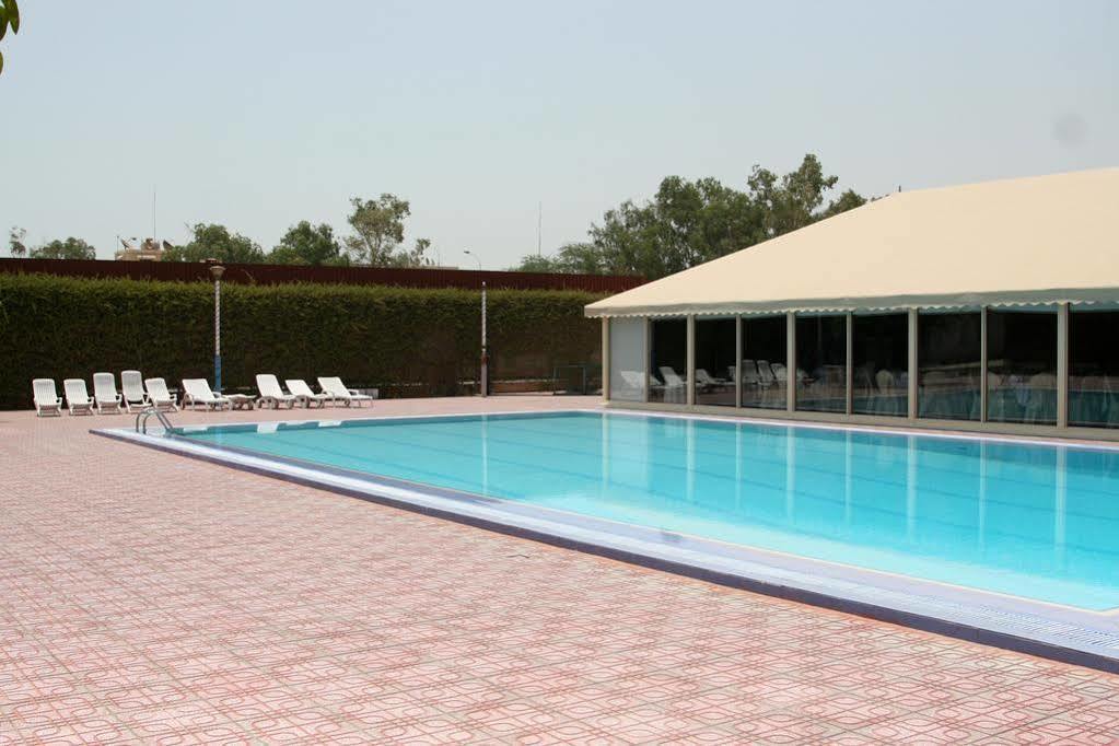 Dammam Hotel Eksteriør billede
