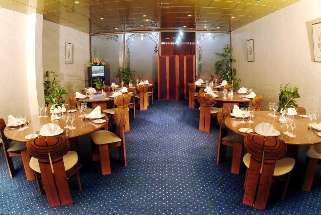 Dammam Hotel Eksteriør billede